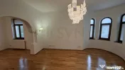 Vila superba strada Plantelor 