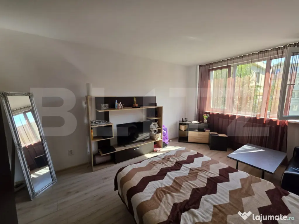 Garsoniera, decomandat, 25 m², Tiglina 1