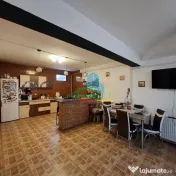 Casa în inima Focșaniului - liniște, confort și tot o... 
