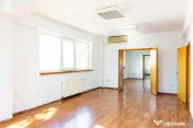 SPATIU COMERCIAL 160 MP // ZONA CENTRALA//CABINETE MEDICALE 