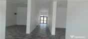 Spatiu Comercial cu 3 usi din sticla si vitrine mari - Elisa 