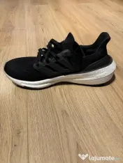 Pantofi alergare / casual adidas Ultraboost Light - Marimea 42 - Cutie Originală