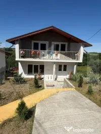Casă individuală 165mp, teren 246mp - Zona Cismea, Botosan