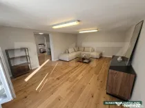 Apartament de vânzare cu 3 camere, open space, Brădet