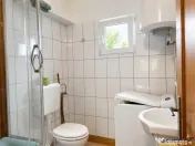 Casa de inchiriat la pret de apartament: Bacel, Chichis 