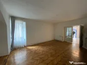 Spatiu comercial 4 camere zona Central Sibiu 