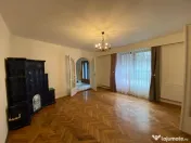 Spatiu comercial 4 camere zona Central Sibiu 