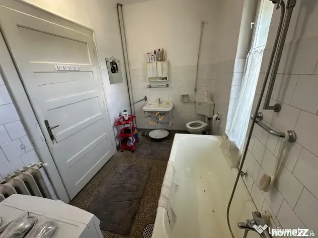 Casa Individuala langa Complexul Studentesc