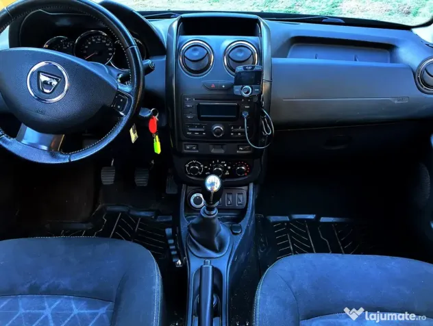 dacia DUSTER an 2014 - ACCEPT UNELE VARIANTE - este pe motorina