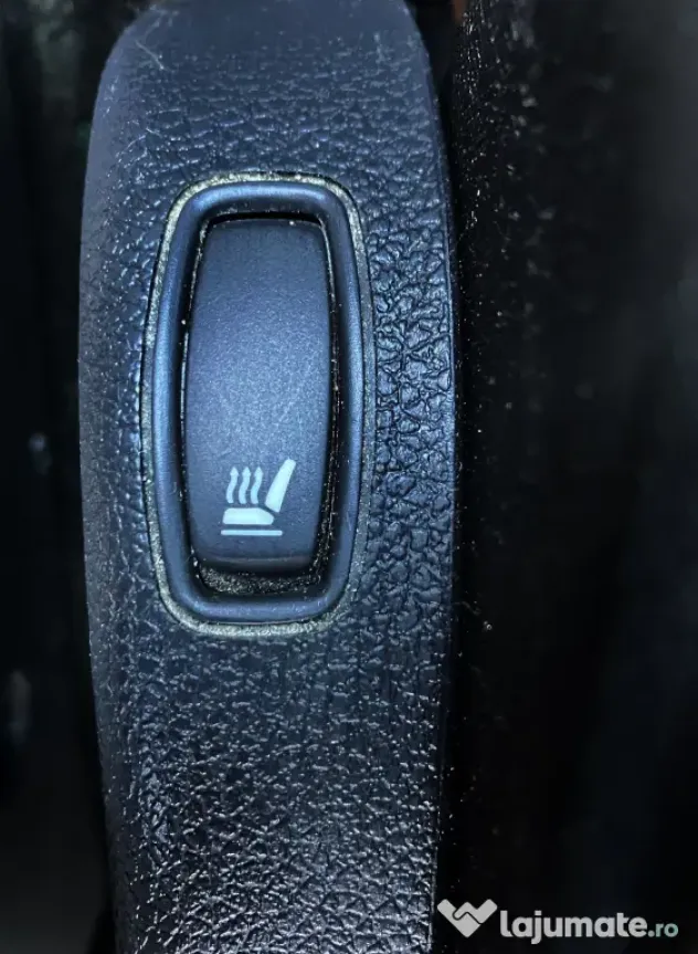 dacia DUSTER an 2014 - ACCEPT UNELE VARIANTE - este pe motorina