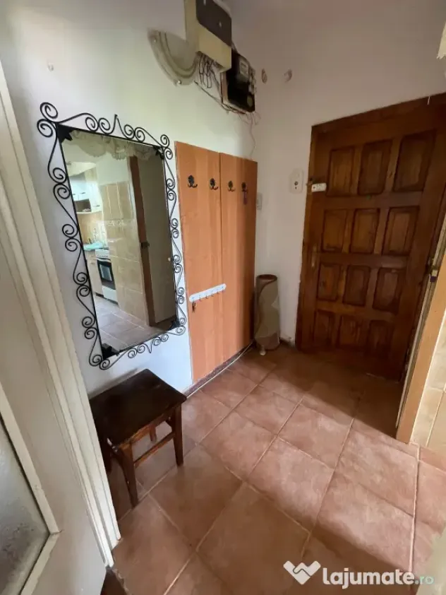 Ofer pentru inchiriere apartament 2 camere direct de la proprietar