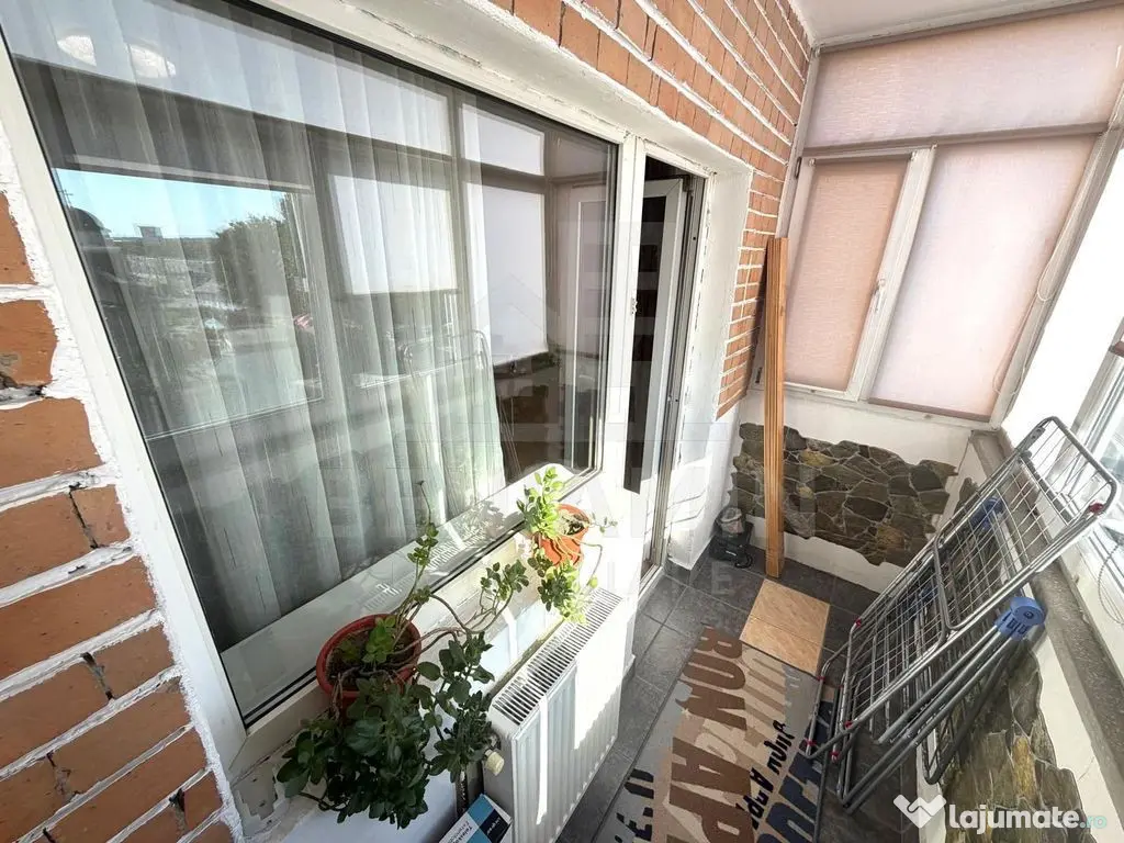 Apartament 2 camere decomandat 1 Mai Parcul Romanescu eta...