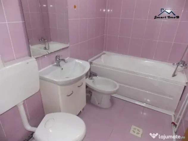 Mansarda 5 camere zona Vasile Aaron