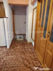 Apartament cu 3 camere 65mp. decomandat, cu garaj și parcar 