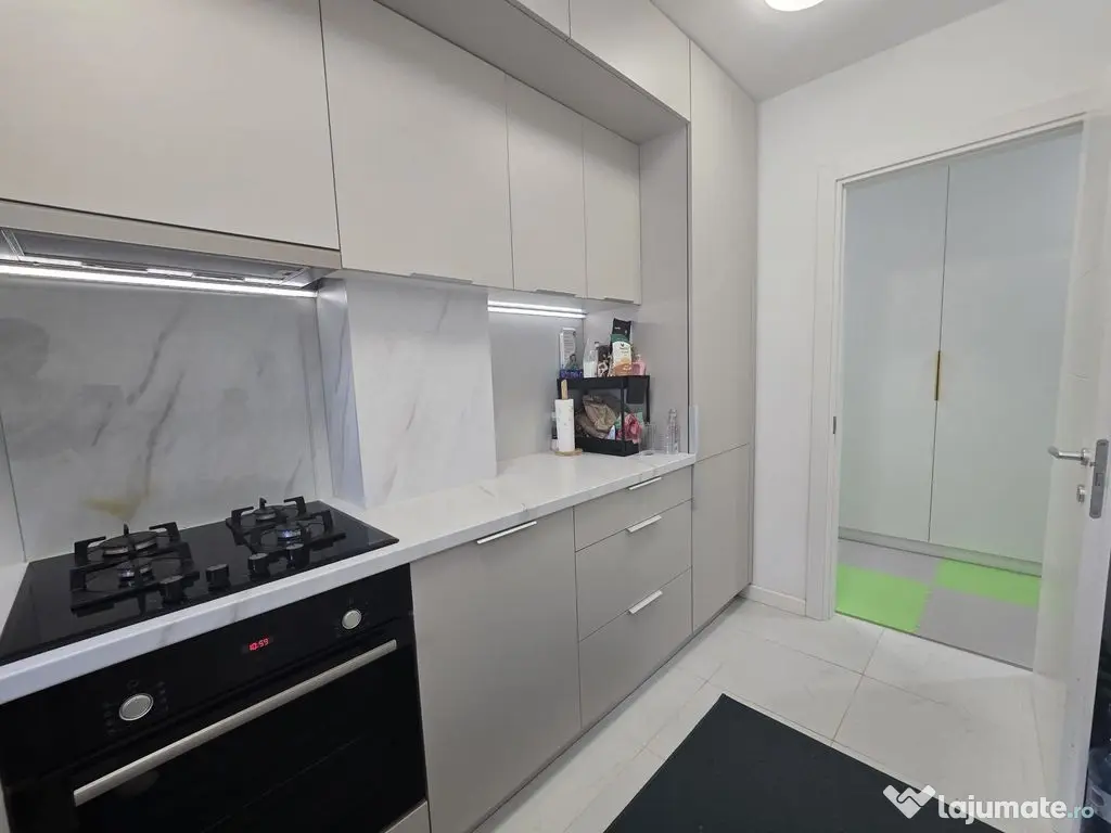 COSMOPOLIS - Apartament cu 2 camere, mobilat si utilat.