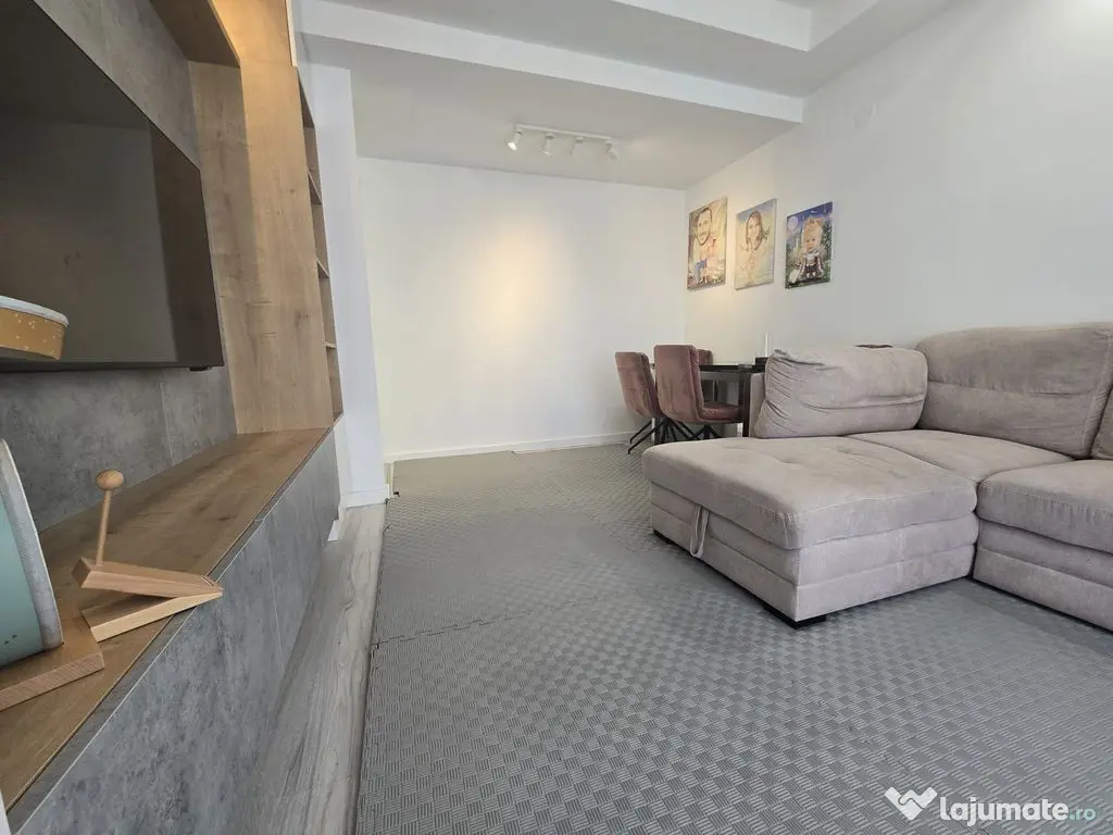 COSMOPOLIS - Apartament cu 2 camere, mobilat si utilat.