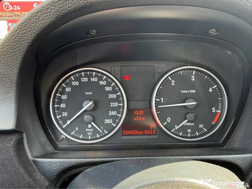 BMW 318d an 2011