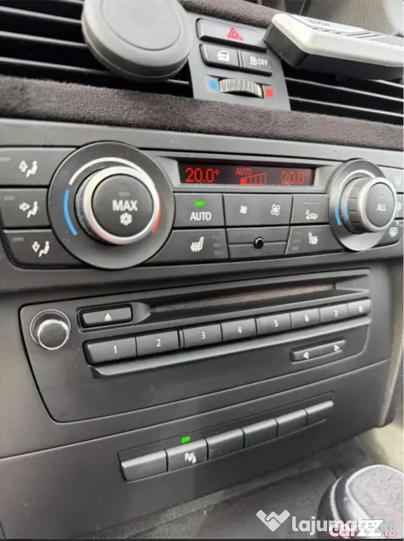 BMW 318d an 2011