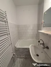 Apartament cu 2 camere, 45 mp, balcon închis, poziție exce
