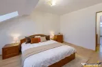 Rezidenta pe doua niveluri, cu 3 camere, eficenta energetic,