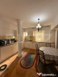 Apartament 3 camere, Decomandat, Zona Mall, Etajul 2