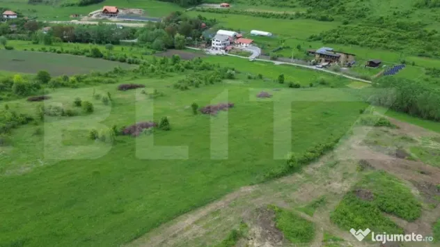 Teren intravilan de vânzare în Bozeni – 1.500 m² | Idea