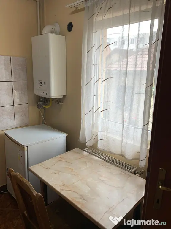 Închiriez apartament 1 cameră