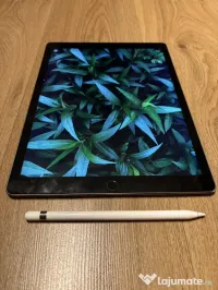 iPad Pro 12.9" Gen 1 (32GB, Wi-Fi) + Apple Pencil 1 