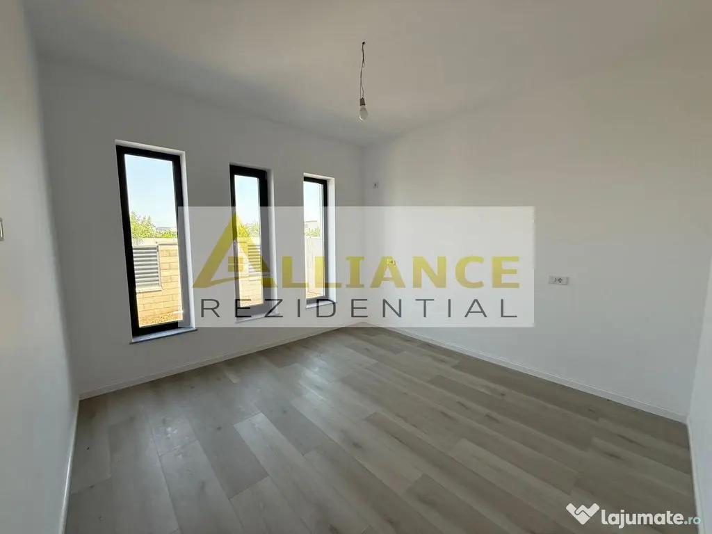 Casa individuala parter ~ 4 camere 2 bai ~350mp teren ~