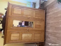 Vând dressing și comoda de dormitor