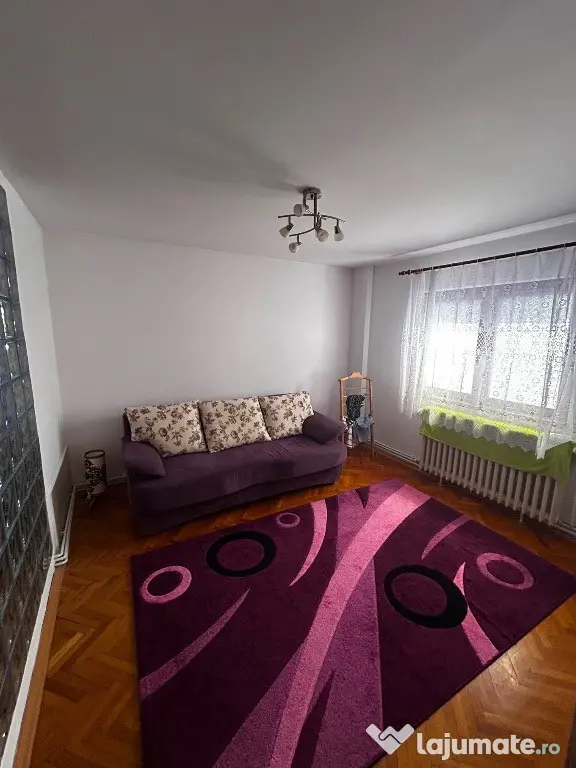 Proprietar inchiriez apartament 2 camere decomandat zona Odobescu Timi
