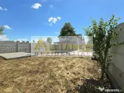 Casa individuala- 6 camere - 4 bai- 3 dressinguri-100m de...