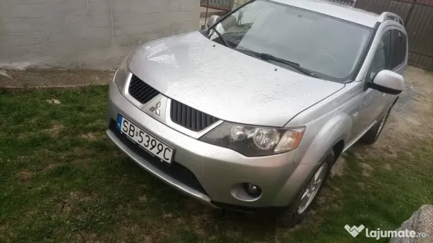 Mitsubishi outlander 2 dizel acum adusa In