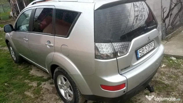 Mitsubishi outlander 2 dizel acum adusa In