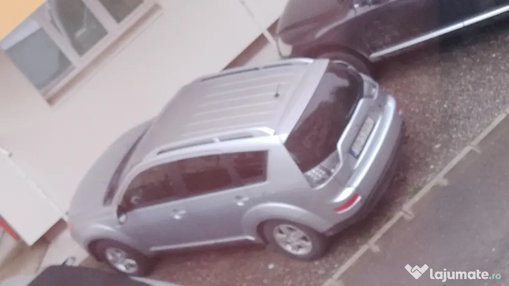Mitsubishi outlander 2 dizel acum adusa In