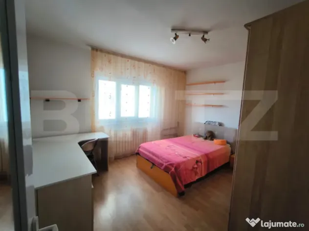 Apartament cu 3 camere, decomandat, 2 băi și pet friendly-