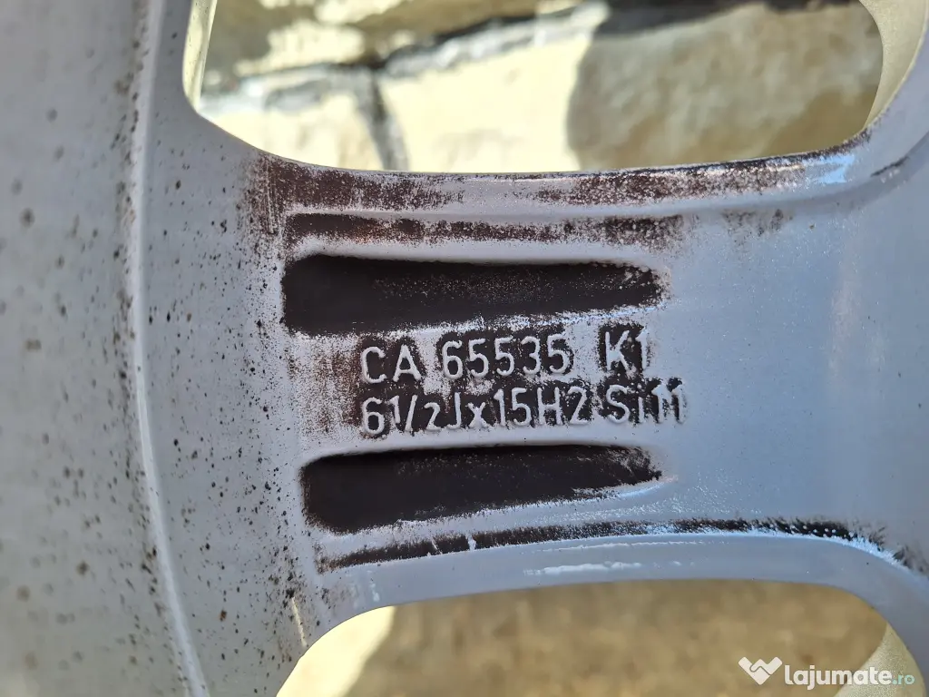 4 Roti cu Jante auto din aliaj Borbet CA 15" si anvelope de iarna Yokohama