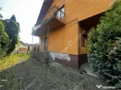 Spatiu comercial cu 10 camere 4 bai si teren de 600 mp zona 