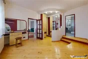 Volum arhitectural remarcabil:Sediu firma, Clinica,Investiti