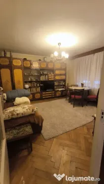 Apartament 3 camere Petrosani str. Horia