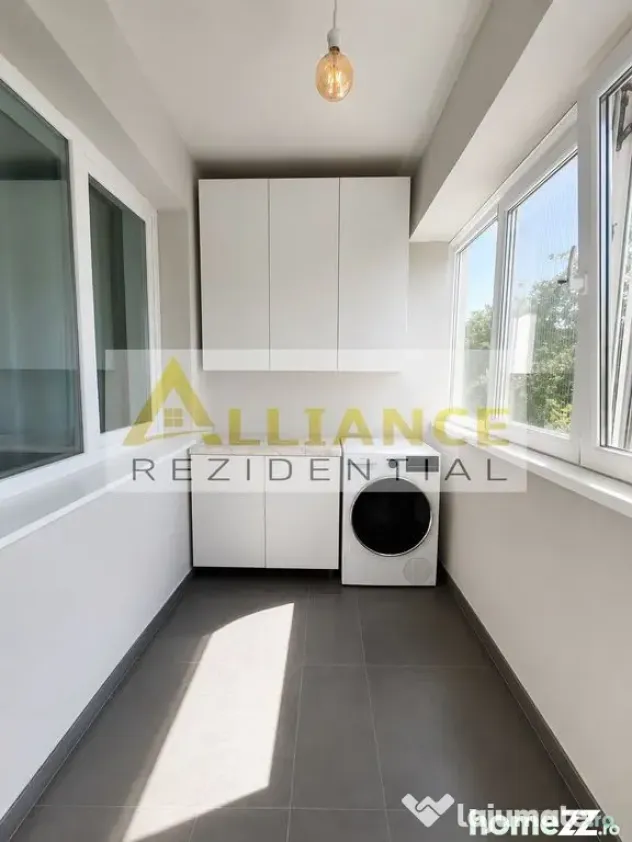 APARTAMENT 4 CAMERE DE VANZARE - CAVAR ODEI TOWER