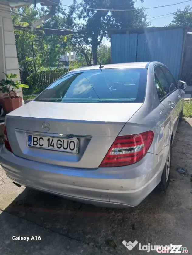 Mercedes c180 blue eficiency 2012 benzin 11000E fara gram sau punct de rugina