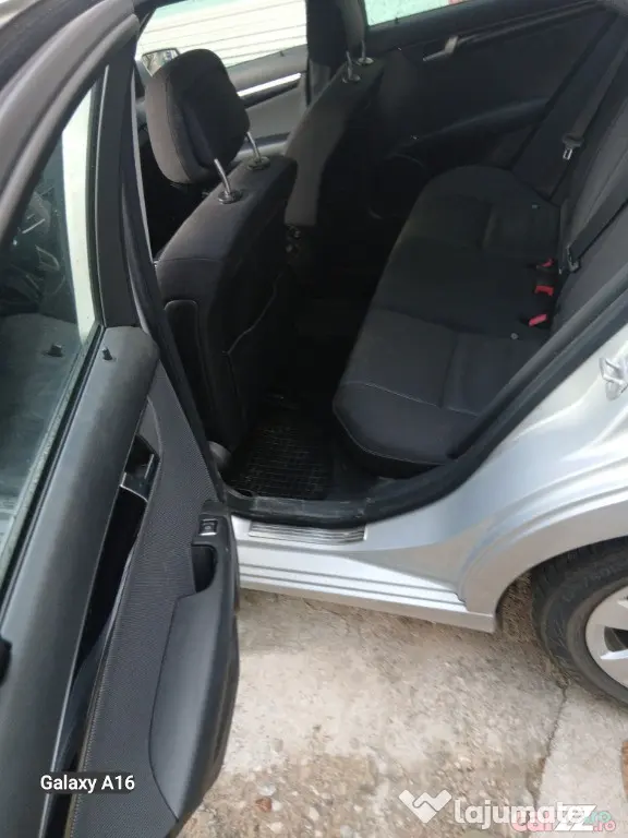 Mercedes c180 blue eficiency 2012 benzin 11000E fara gram sau punct de rugina