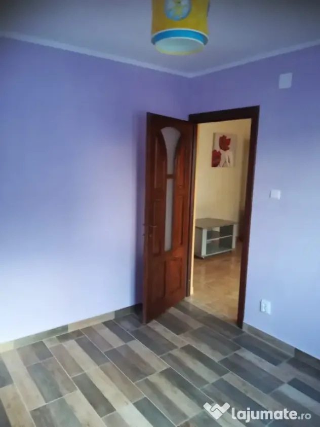 Apartament de vânzare cu 2 camere str. Negoiu
