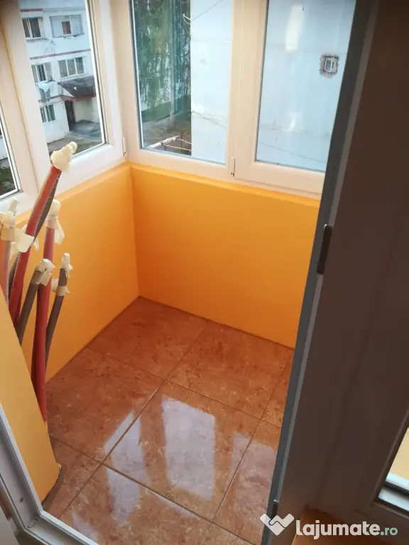 Apartament de vânzare cu 2 camere str. Negoiu