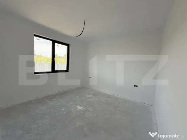Casa cu 4 camere,110 mp ,Zona Odoreu