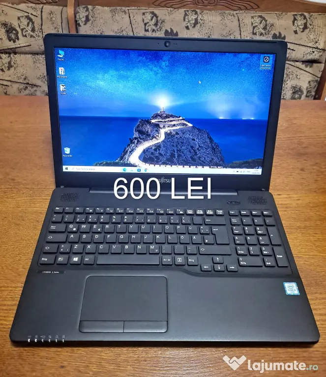 Vand laptopuri refurbished cu procesoare i3,i5,i7