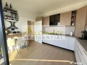Casa individuala - 4 camere - 2 bai - la 10 min de RATB 