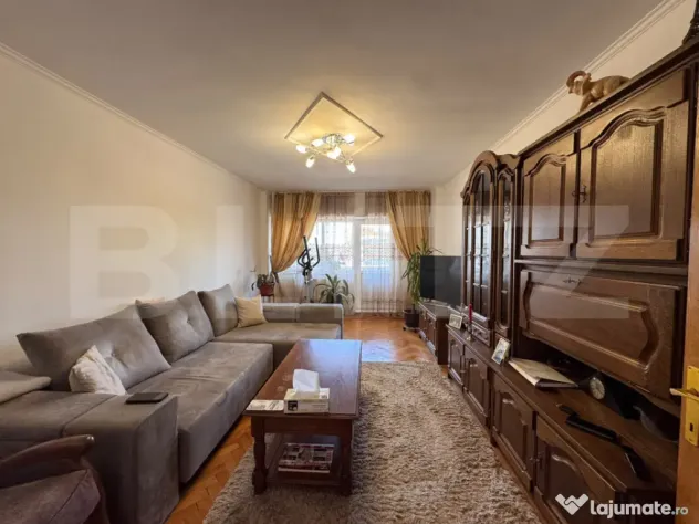 Apartament 3 camere, 79,57 mp utili, complet mobilat și uti