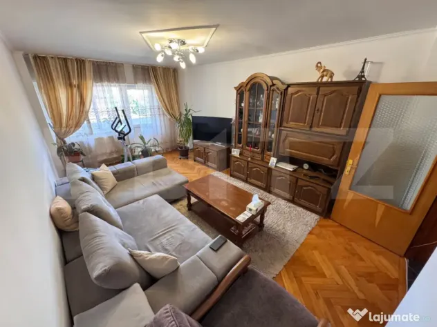 Apartament 3 camere, 79,57 mp utili, complet mobilat și uti